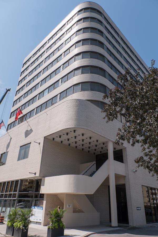The Roehampton Hotel Toronto Exterior photo