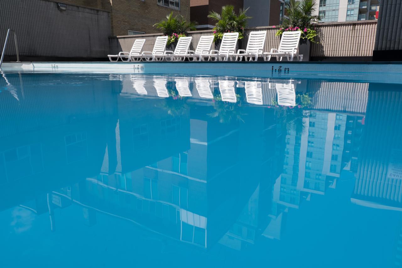 The Roehampton Hotel Toronto Exterior photo